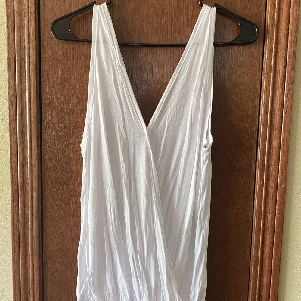 ZYIA Tank Top - Picture 2 of 9